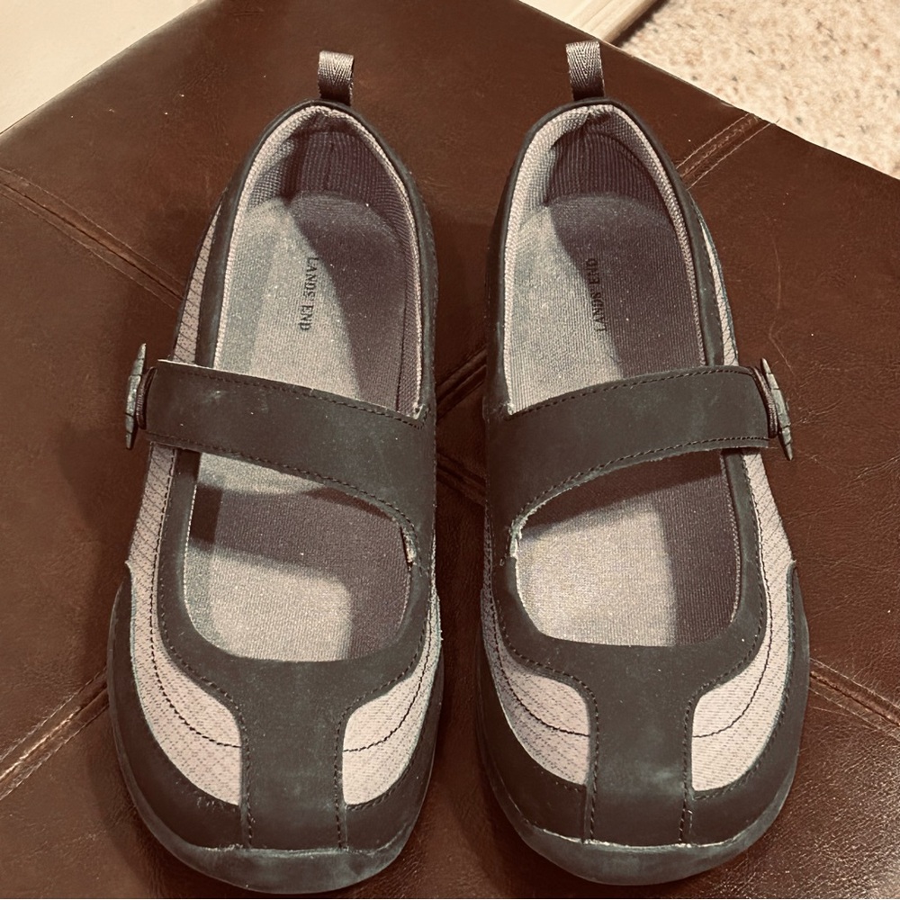 LANDS' END PERFORMANCE Women’s Sz 9 B Mary Jane Shoes Flats Loafers Black/Gray